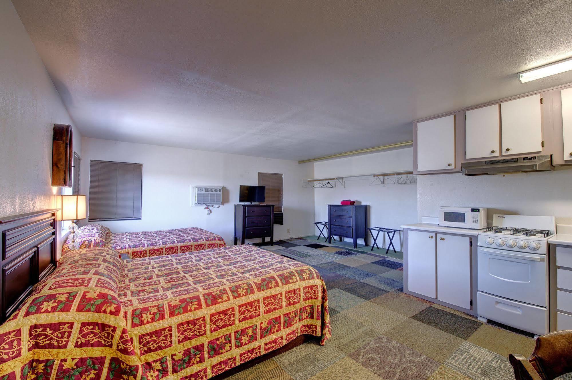 Crimson Hills Motel Parowan Dış mekan fotoğraf